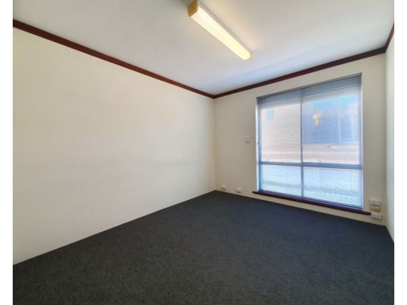 1/89 North Lake Road, Myaree WA 6154