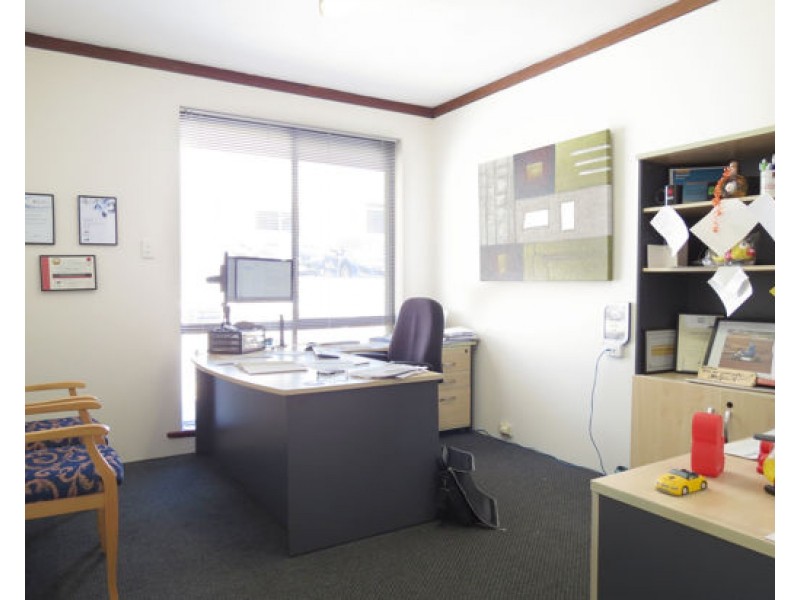 1/89 North Lake Road, Myaree WA 6154