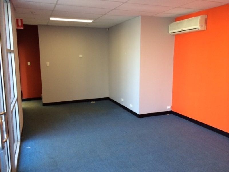 9/41 Discovery Drive, Bibra Lake WA 6163