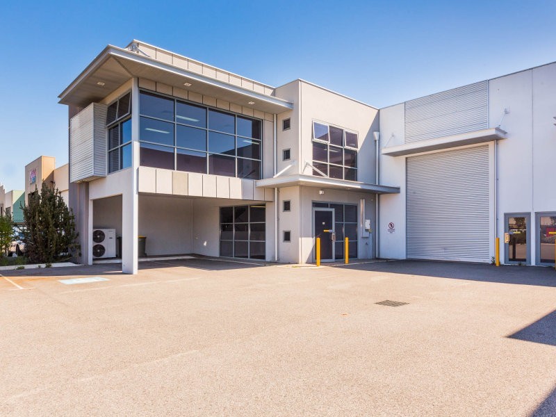 2/8 Baling Street, Cockburn Central WA 6164