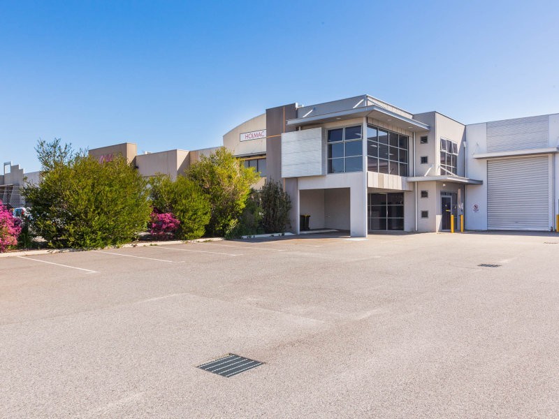 2/8 Baling Street, Cockburn Central WA 6164