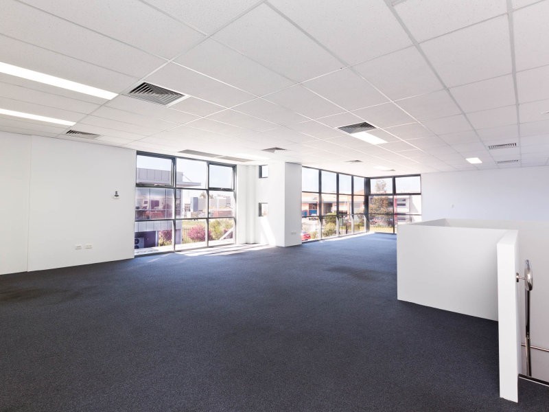 2/8 Baling Street, Cockburn Central WA 6164