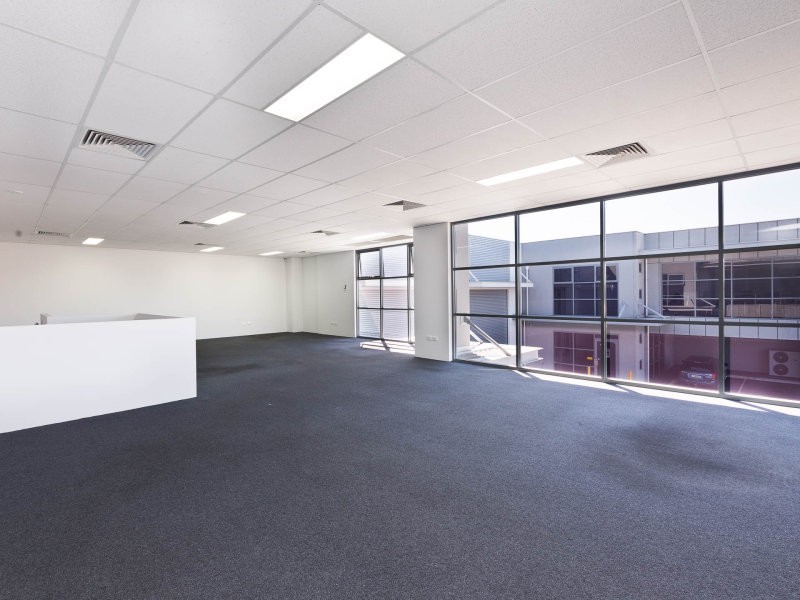 2/8 Baling Street, Cockburn Central WA 6164