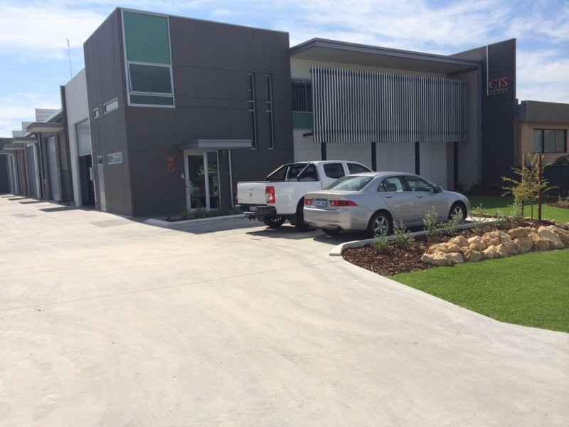 2/6 Munt Street, Bayswater WA 6053