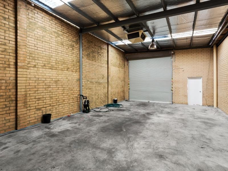 1/8 Pitt Way, Booragoon WA 6154