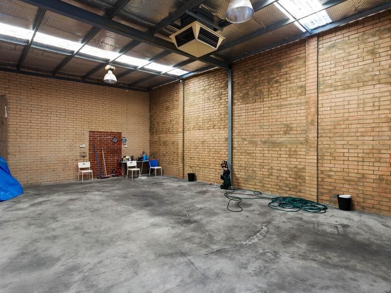 1/8 Pitt Way, Booragoon WA 6154