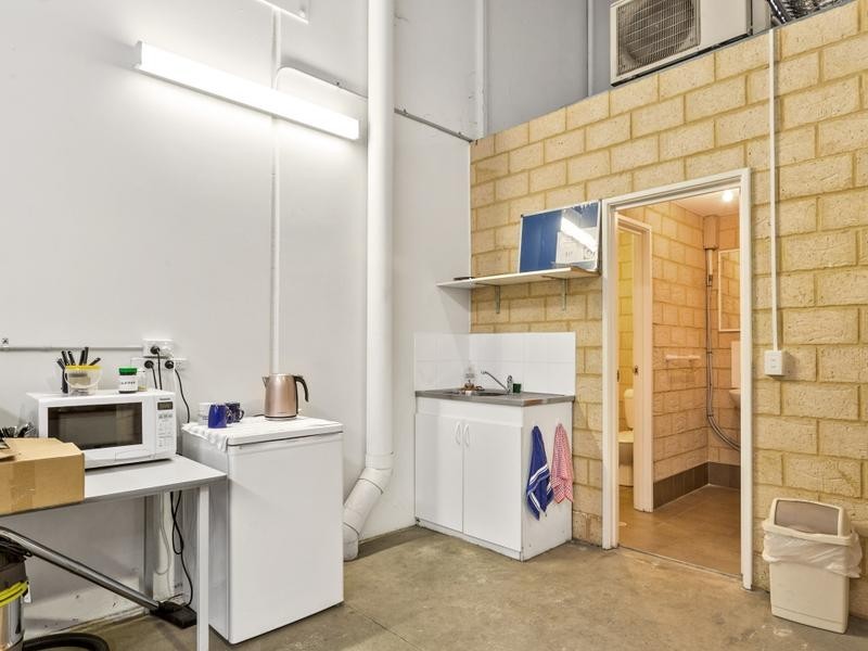 13/6 Quarimor Street, Bibra Lake WA 6163