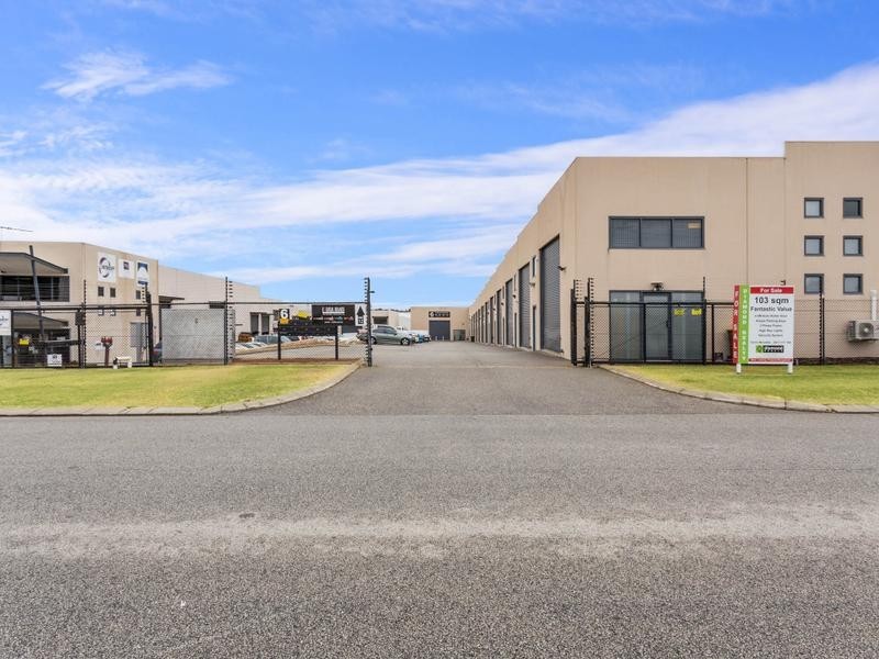 13/6 Quarimor Street, Bibra Lake WA 6163