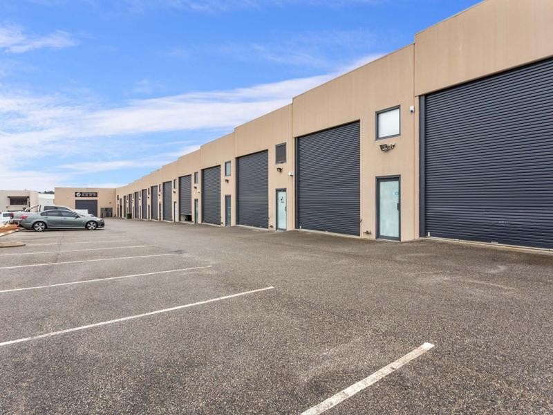 13/6 Quarimor Street, Bibra Lake WA 6163