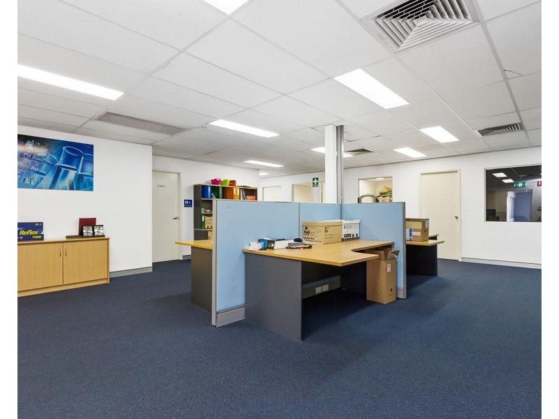 2/27 Clark Crt, Bibra Lake WA 6163