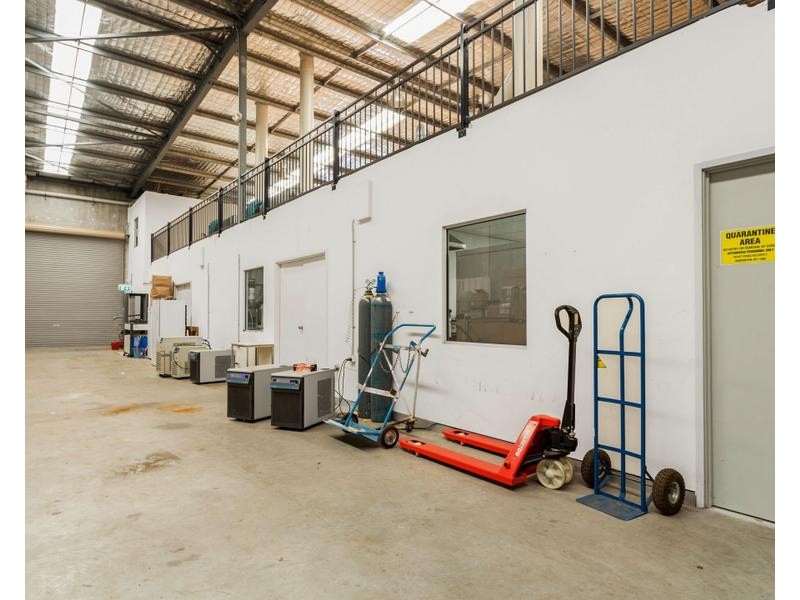 2/27 Clark Crt, Bibra Lake WA 6163