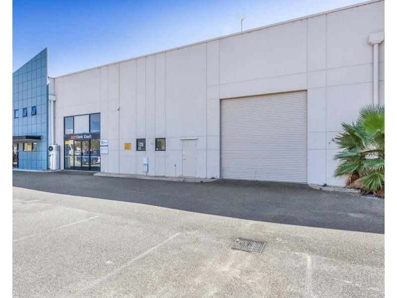 2/27 Clark Crt, Bibra Lake WA 6163