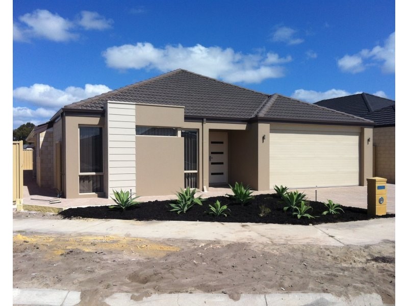 15 Laggan Road, Canning Vale WA 6155