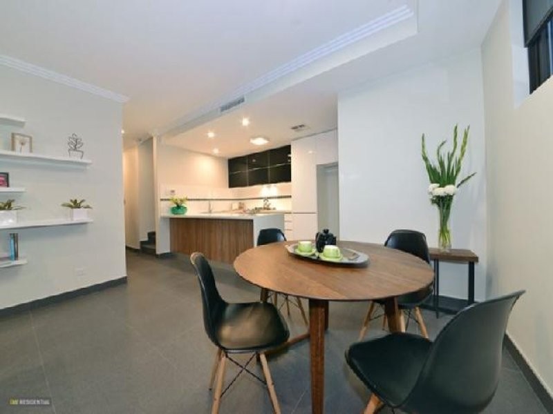 1/32 Harris Street, Bicton WA 6157