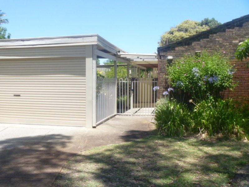 7 Candish Court, Booragoon WA 6154