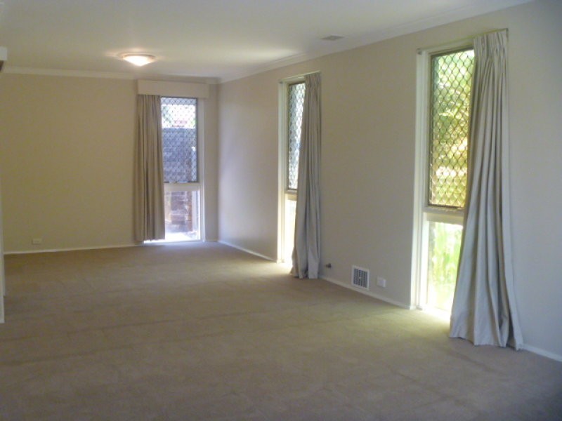 7 Candish Court, Booragoon WA 6154