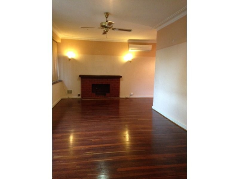 39 McLean Street, Melville WA 6156