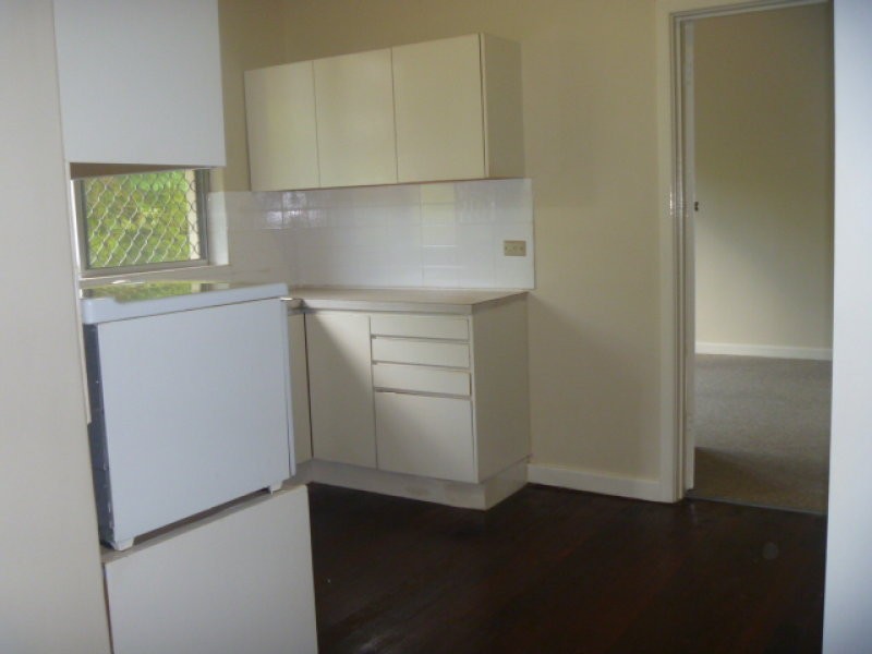 27 Tweedale Road, Applecross WA 6153