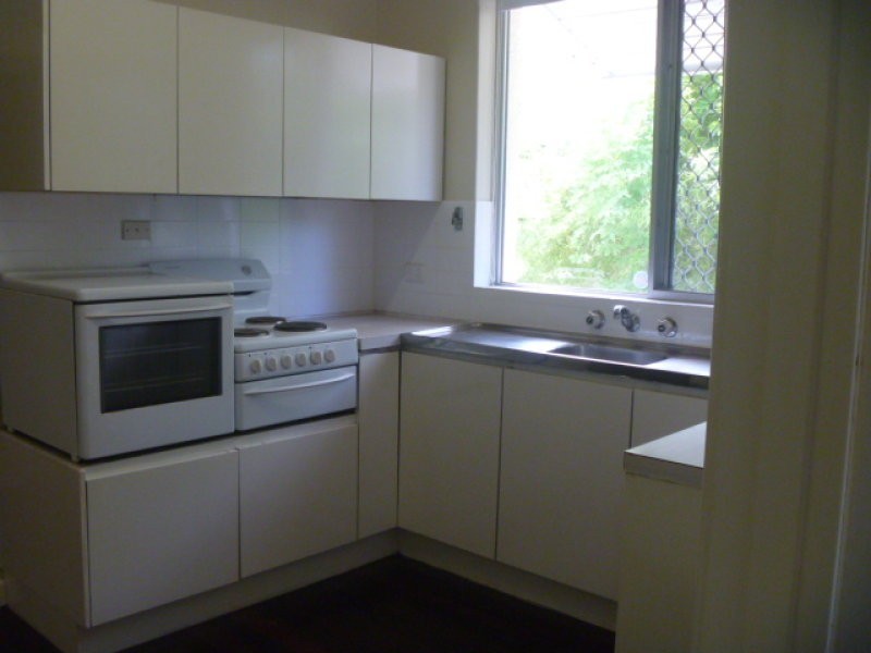 27 Tweedale Road, Applecross WA 6153