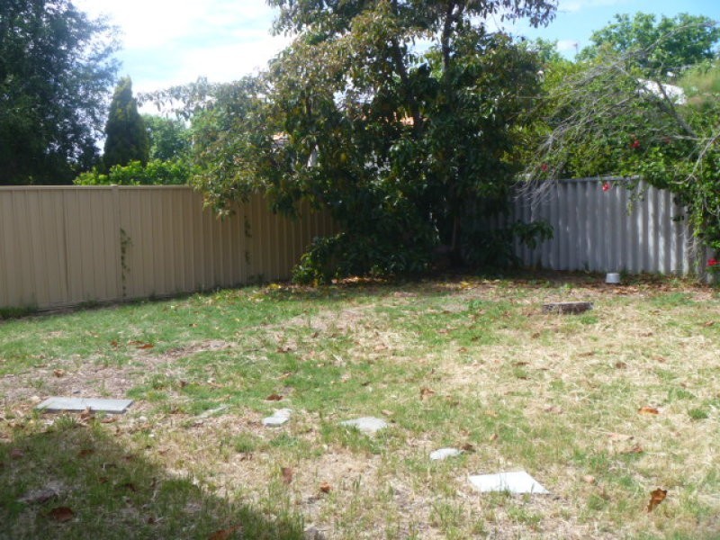 27 Tweedale Road, Applecross WA 6153