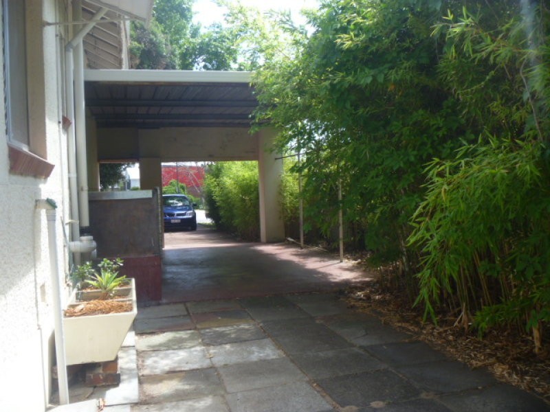 27 Tweedale Road, Applecross WA 6153