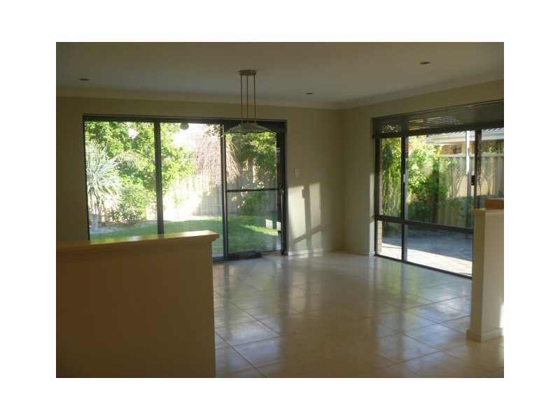 19 Acapulco Way, Southern River WA 6110