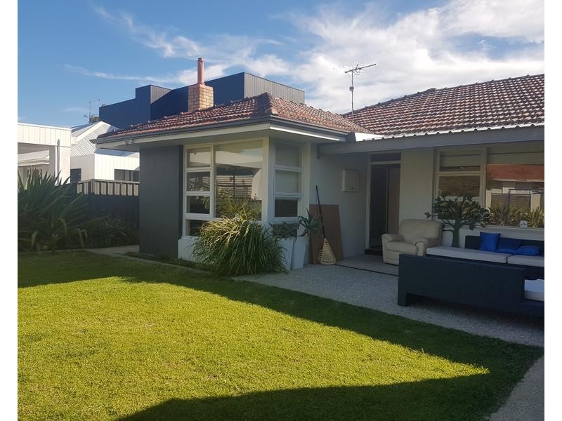 75 Holman Street, Alfred Cove WA 6154