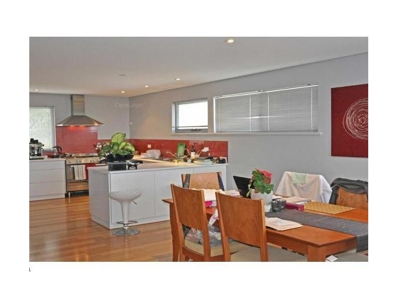 17 Noel Street, Hilton WA 6163