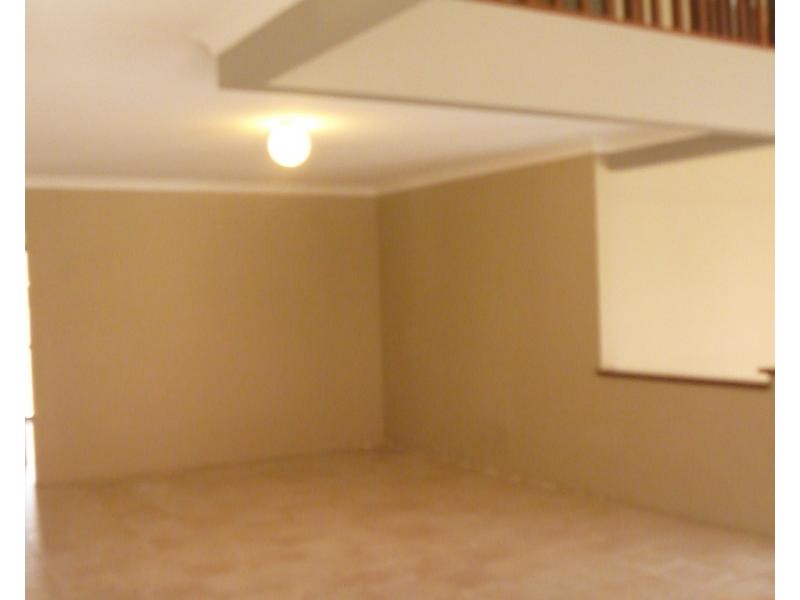 11 Lurnea Place, Karawara WA 6152