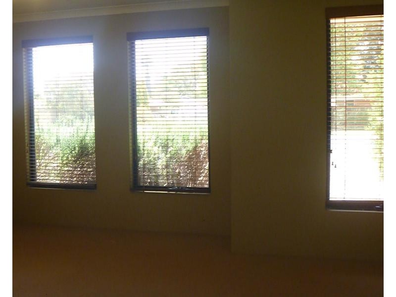 11 Lurnea Place, Karawara WA 6152