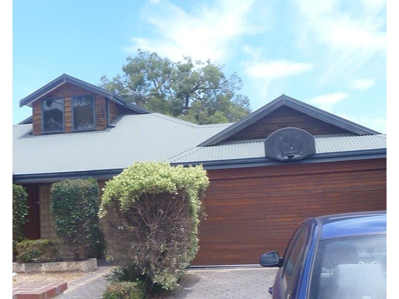 11 Lurnea Place, Karawara WA 6152