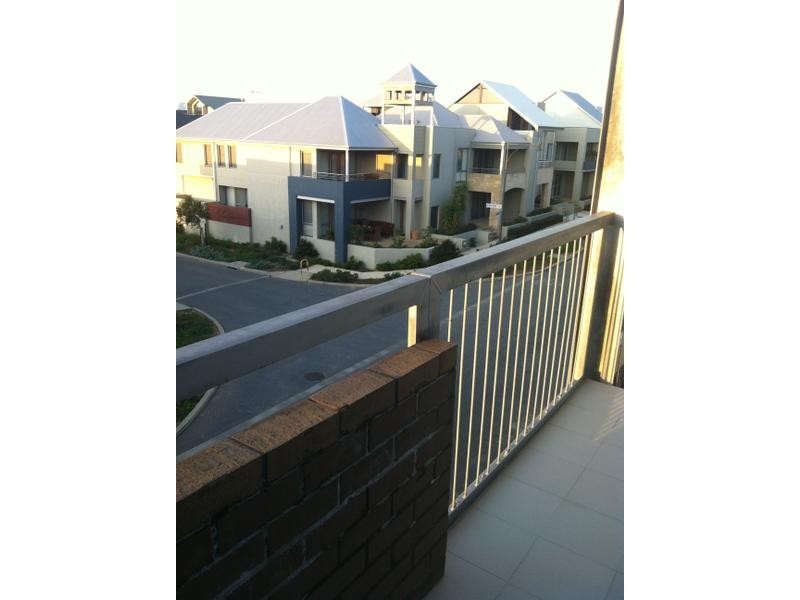 106/57-59 Breaksea Drive, North Coogee WA 6163