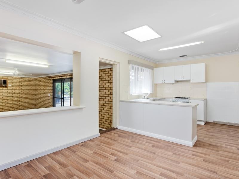 375 Russell Road, Munster WA 6166