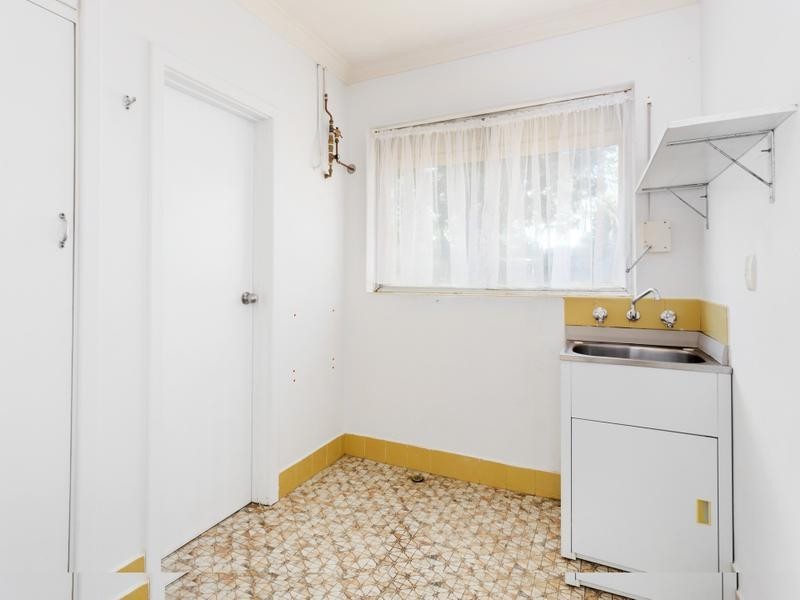 375 Russell Road, Munster WA 6166