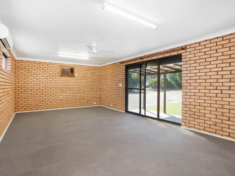 375 Russell Road, Munster WA 6166