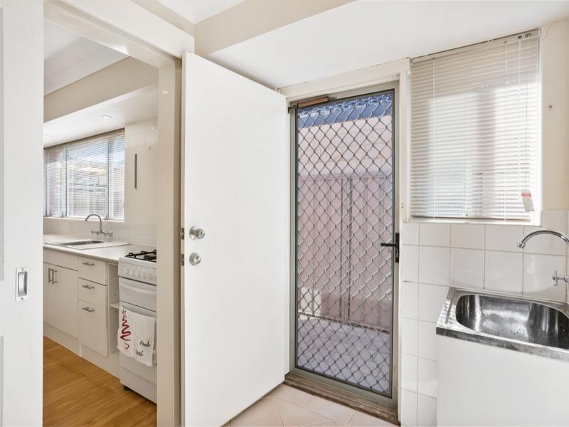 26 Agincourt Drive, Forrestfield WA 6058