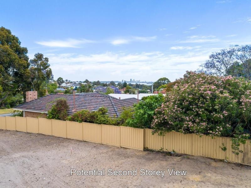 28B Challenger Place, Melville WA 6156