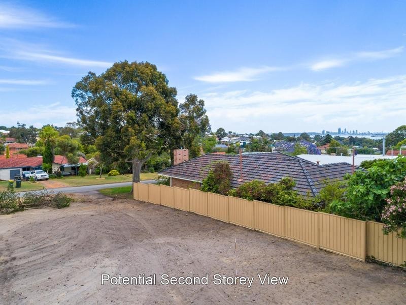 28B Challenger Place, Melville WA 6156