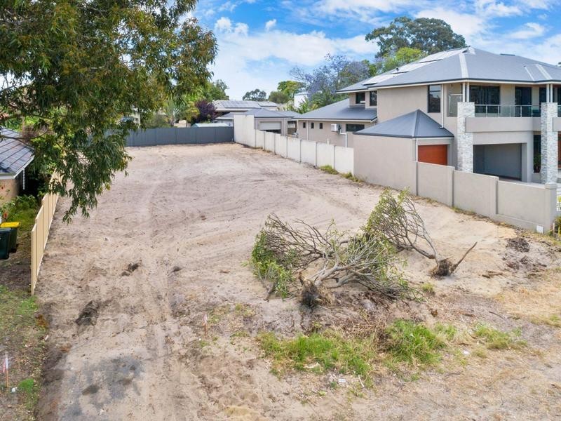 28B Challenger Place, Melville WA 6156