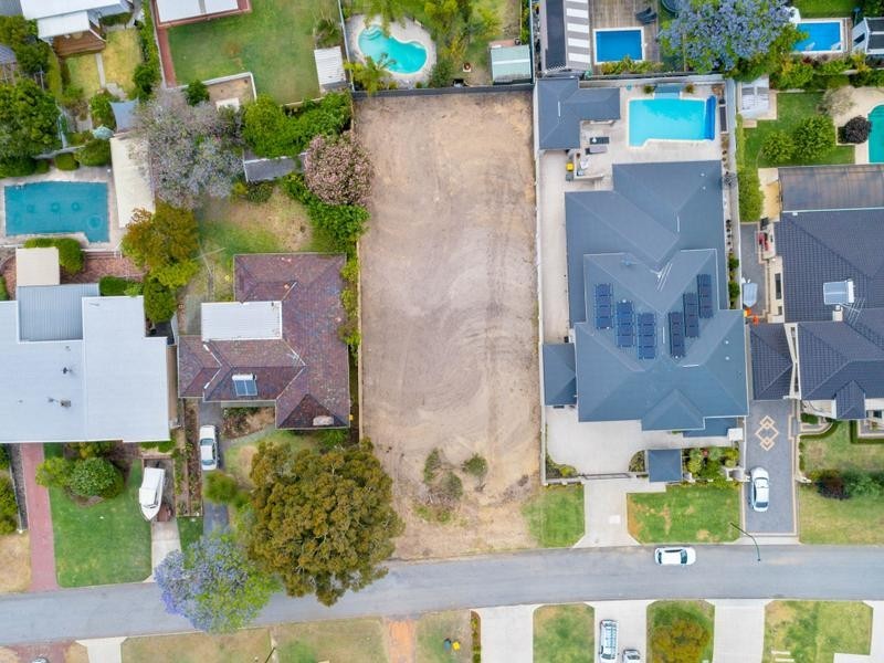 28B Challenger Place, Melville WA 6156