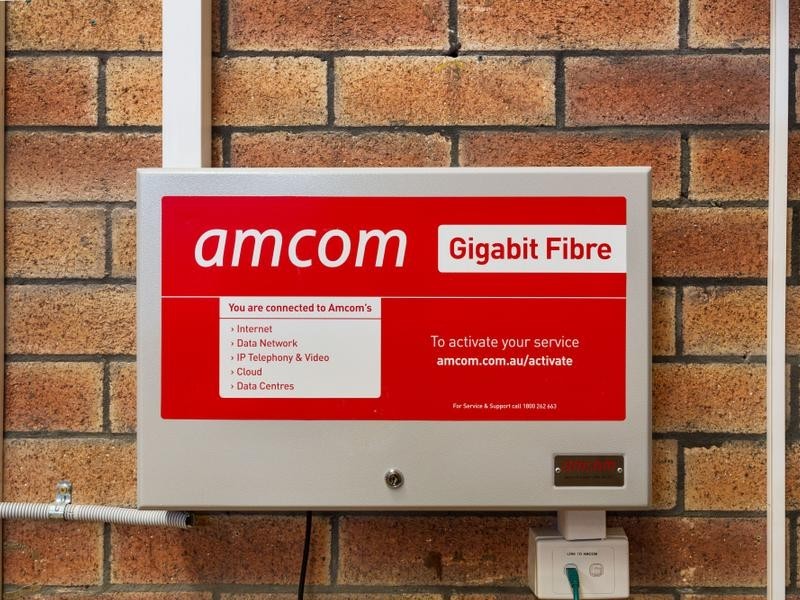 1/8 Pitt Way, Booragoon WA 6154