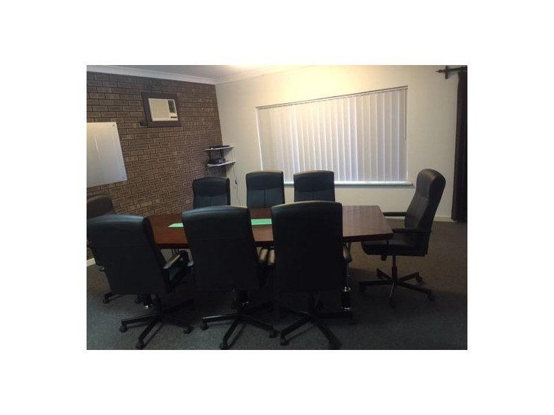 19A Shields Crescent, Booragoon WA 6154