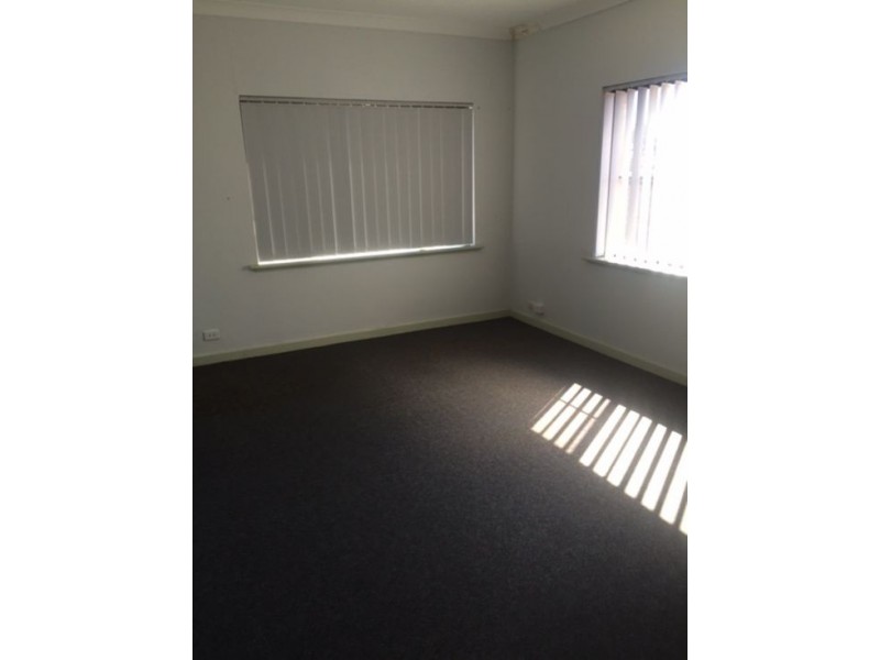 19A Shields Crescent, Booragoon WA 6154