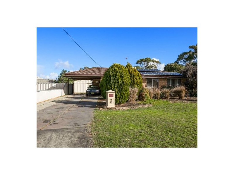 12 Mulligan Way, Orelia WA 6167