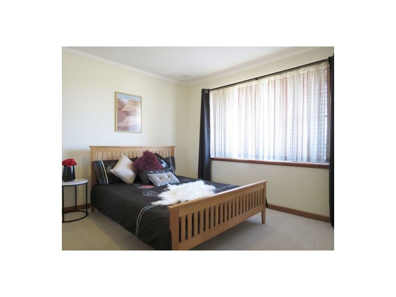 12 Mulligan Way, Orelia WA 6167