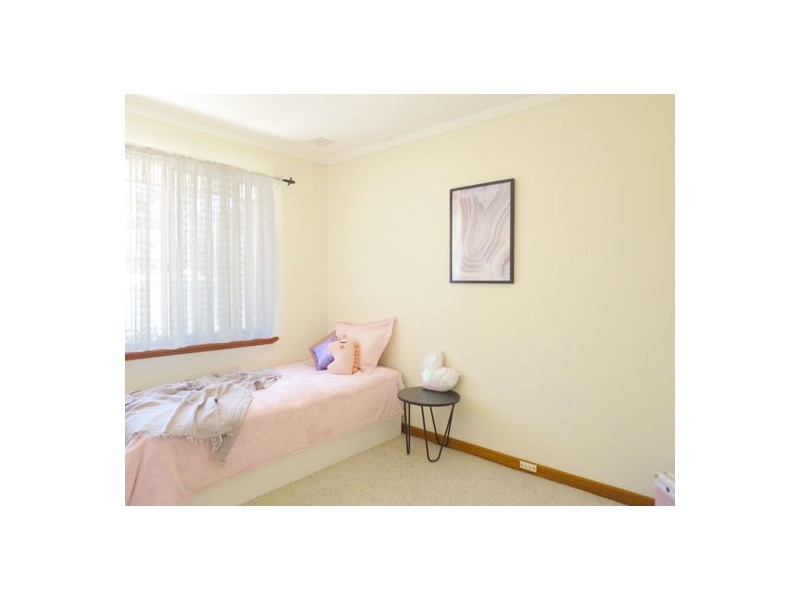 12 Mulligan Way, Orelia WA 6167