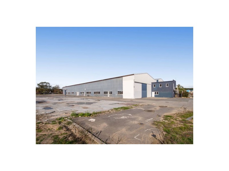 8 Playle Street, Myaree WA 6154