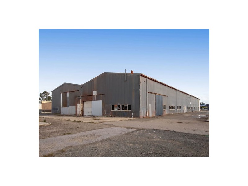 8 Playle Street, Myaree WA 6154