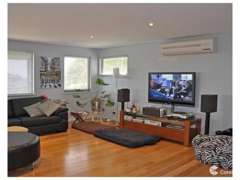 17 Noel Street, Hilton WA 6163