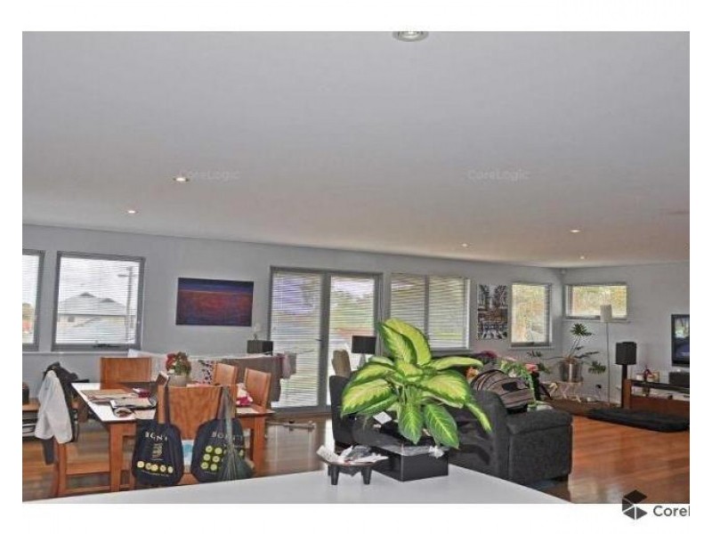 17 Noel Street, Hilton WA 6163